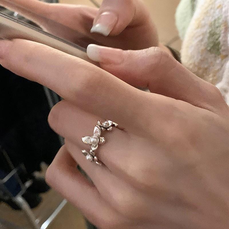 Silver Fashionable Plated Twisted Heart Ring For Women Elegant Minimalist Finger Jewelry