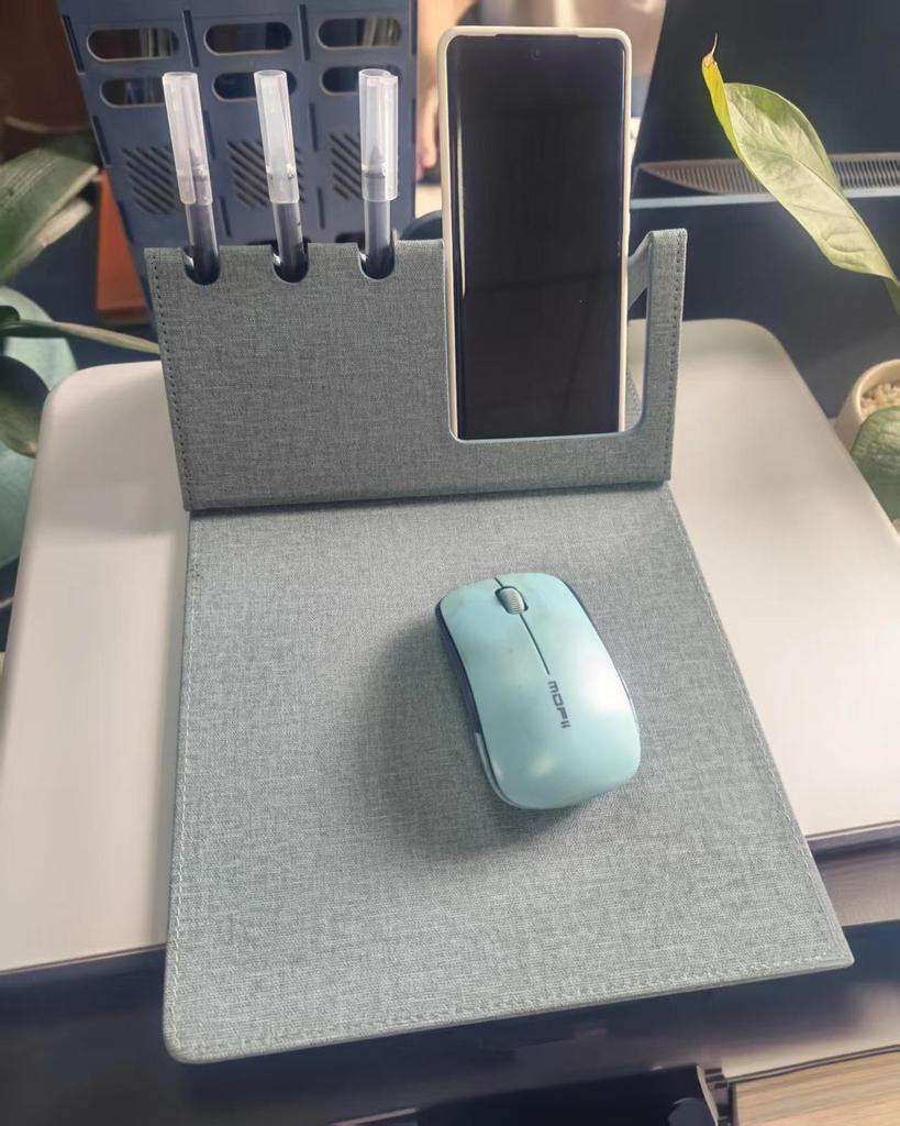 3-in-1 Mouse Pad: Desktop Pen Holder & Phone Stand