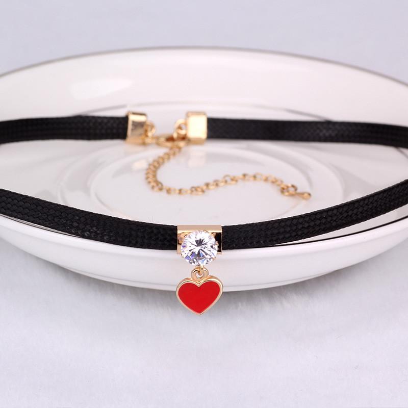 Womens Black Stylish Choker Necklace With Heart Design Ideal For Weddings And Travel