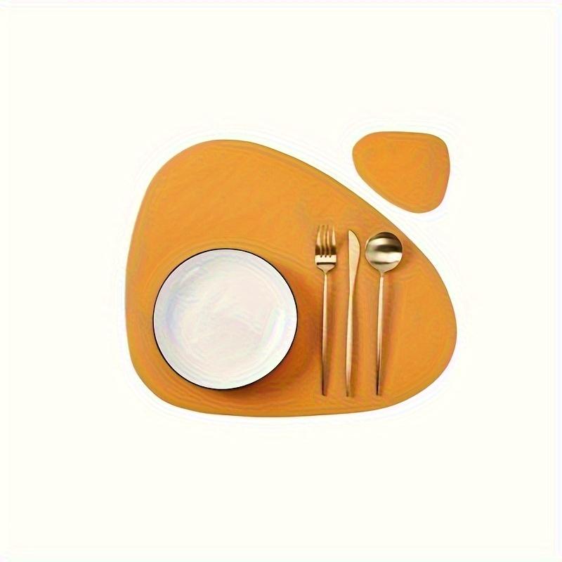 2pcs High Quality Triangular Leather Placemat and Coaster Set - Waterproof, Non Slip Easy To Clean Home and Restaurant Placemats