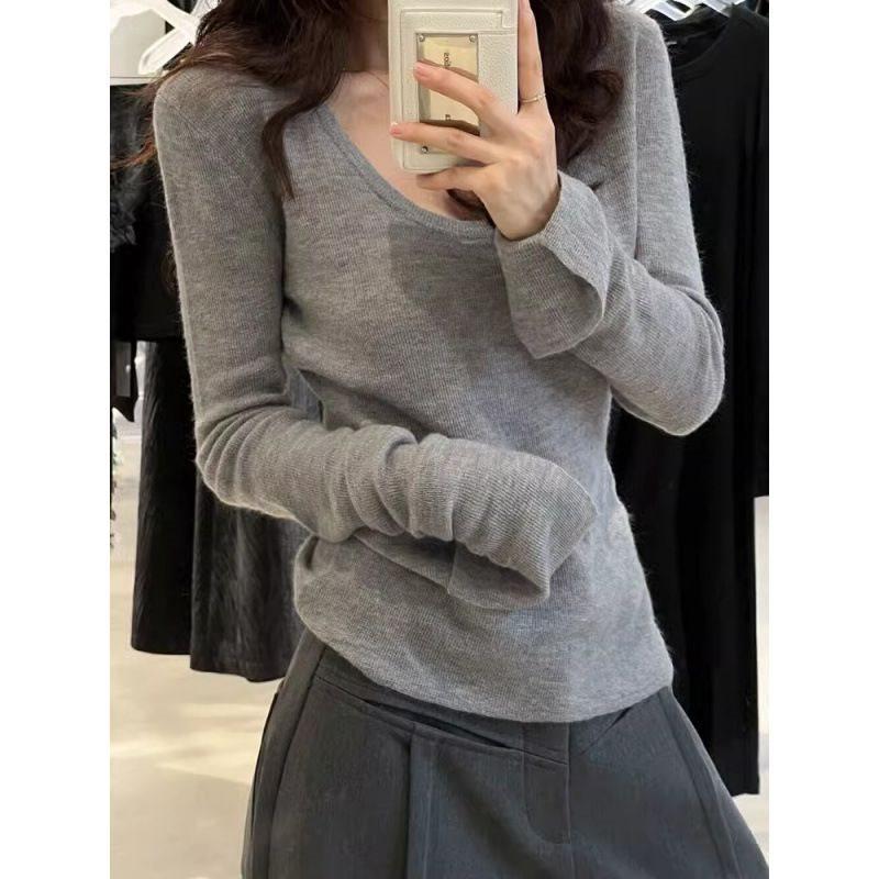 Korean-Style Gray Knit Slim-Fit Women's Long Sleeve Low Neck Top for Early Spring