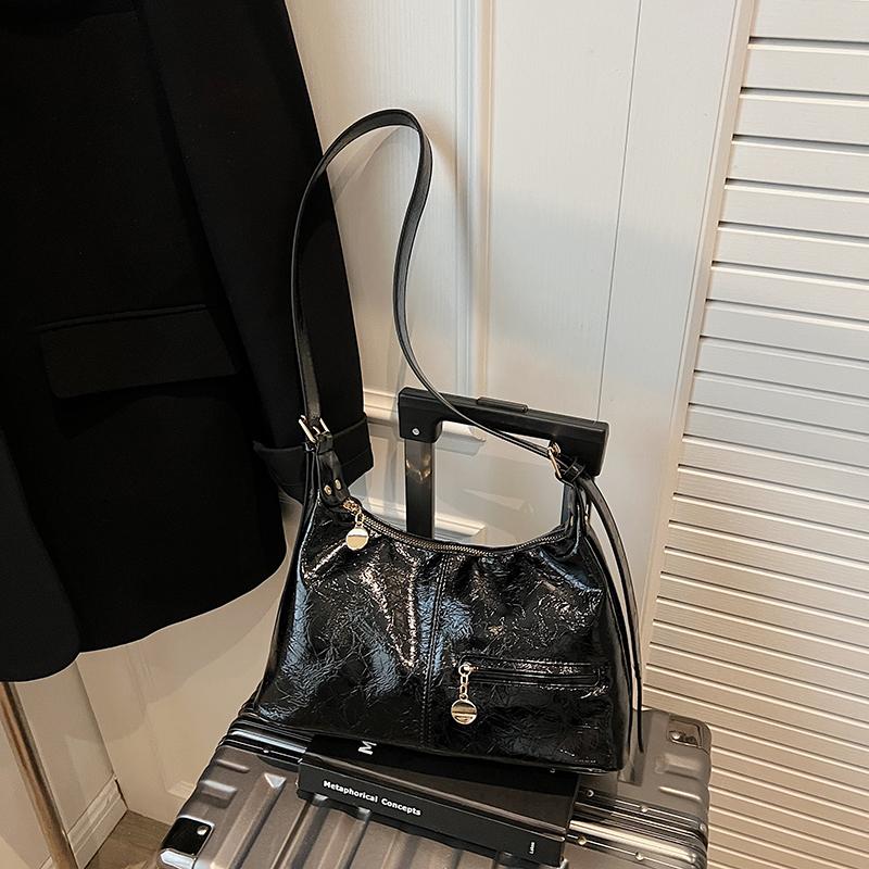 Bag Women's Autumn and Winter Maillard Style Underarm Bag Korean Niche Design Punk Locomotive Bag Shoulder Bag
