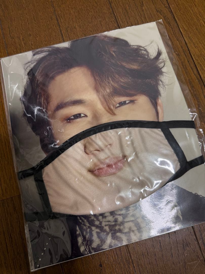 [Б/У] BIGBANG D-LITE Дэсон Маска