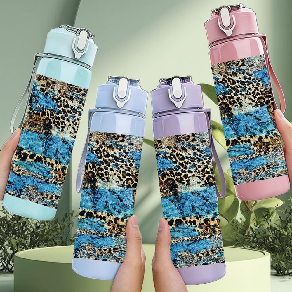 1PC Leopard Skin Animal Texture Print 750ml Color Plastic Sports Water Bottle Leakproof Flip Straw Lid Suitable for Sports Office Home Use