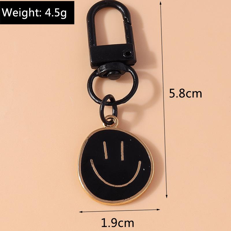 Lovely Smile Face Keychain Emoticon Keyring Pendants for Men Women Key Holder Handbag Decor Pendant DIY Jewelry Gifts