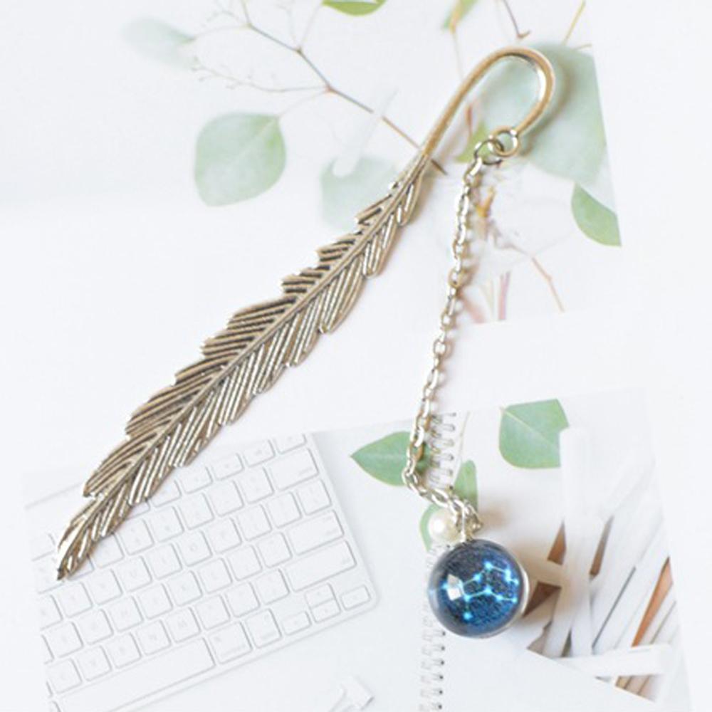 Bookmark Luminous Creative Reading Noctilucent Bookmark 12 Constellation Bookmark Bookmark Pendant