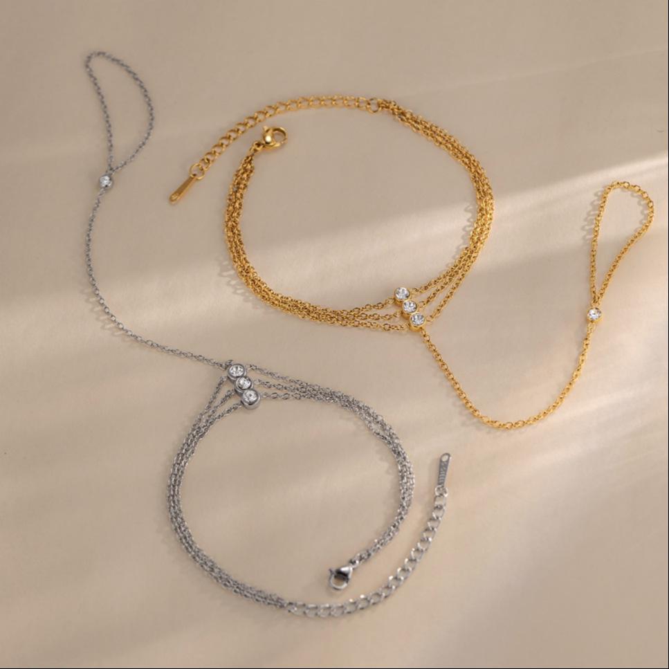 European and American Stainless Steel Zirconia Finger Bracelet - Light Luxury Fashion Jewelry Design