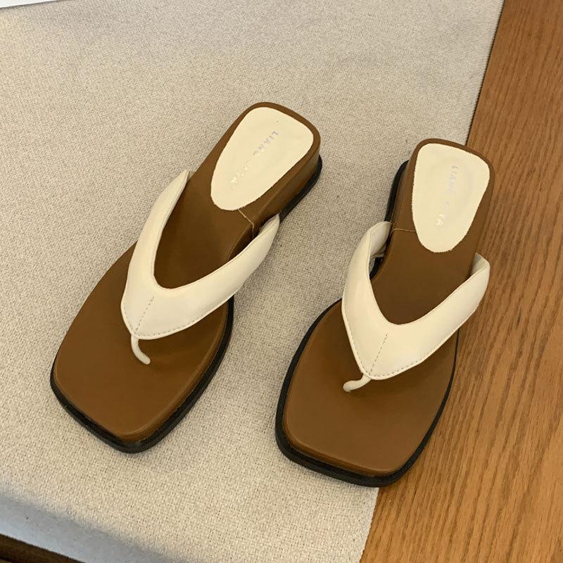 Half drag women's wear 2025 new summer Internet celebrity popular holiday style square head flat bottom toe herringbone cool slippers