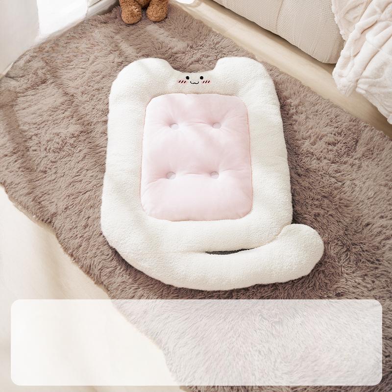 New White Curly Tail Thickened Mat for Cats Dogs and Small Dogs Soft and Thickened Pet Nest Mat