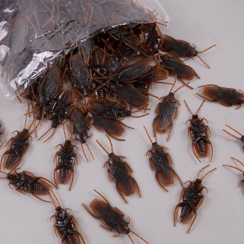 10-100Pcs Artificial Cockroach Realistic Fake Roach Insects Novelty Trick Props Kids Toy Halloween Party Decoration Plastic Bugs
