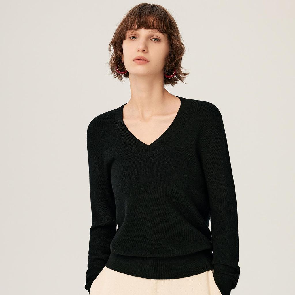 Women's 100% Wool V-Neck Slim Fit Sweater