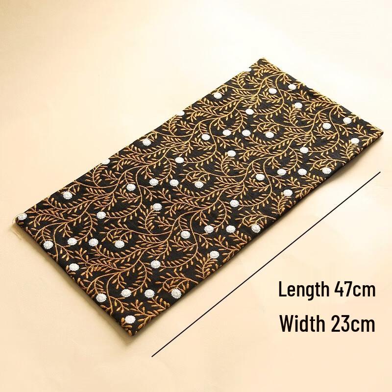 

Vintage Embroidered Tassel Tea Mat