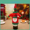 Funda para Botella de Vino de Suéter Navideño con Diseño Festivo Hecho a Mano en Colores Rojo y Verde