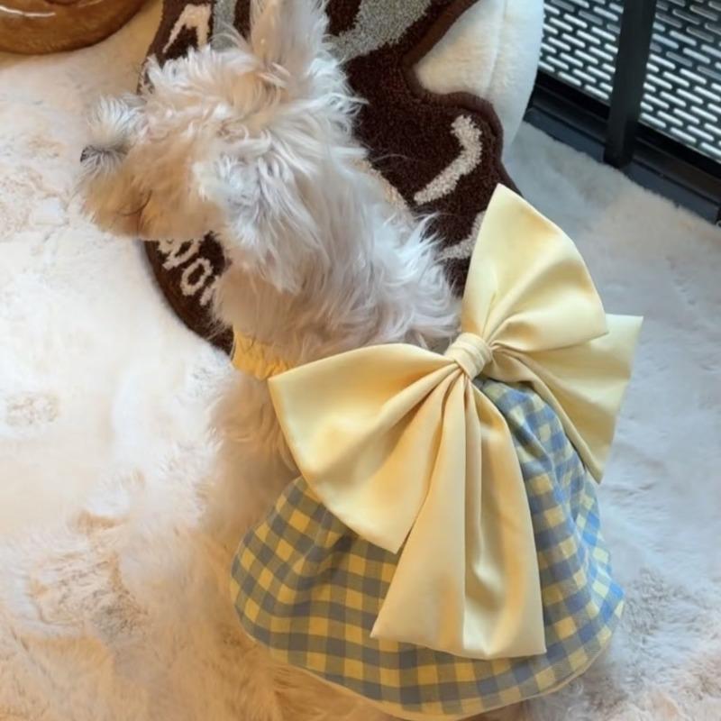 

Pet clothes spring and summer dog cat bow cute dopamine skirt than bear schnauzer maltese princess skirt XL chest 50 back 40 about 12-7 kg
