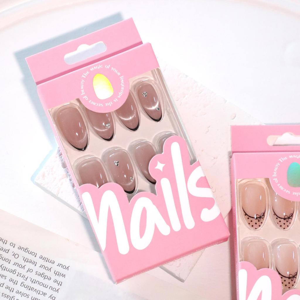 French Black Cat Eye Press-On Nails, Short Almond Shape with Butterfly Rhinestones for Autumn/Winter