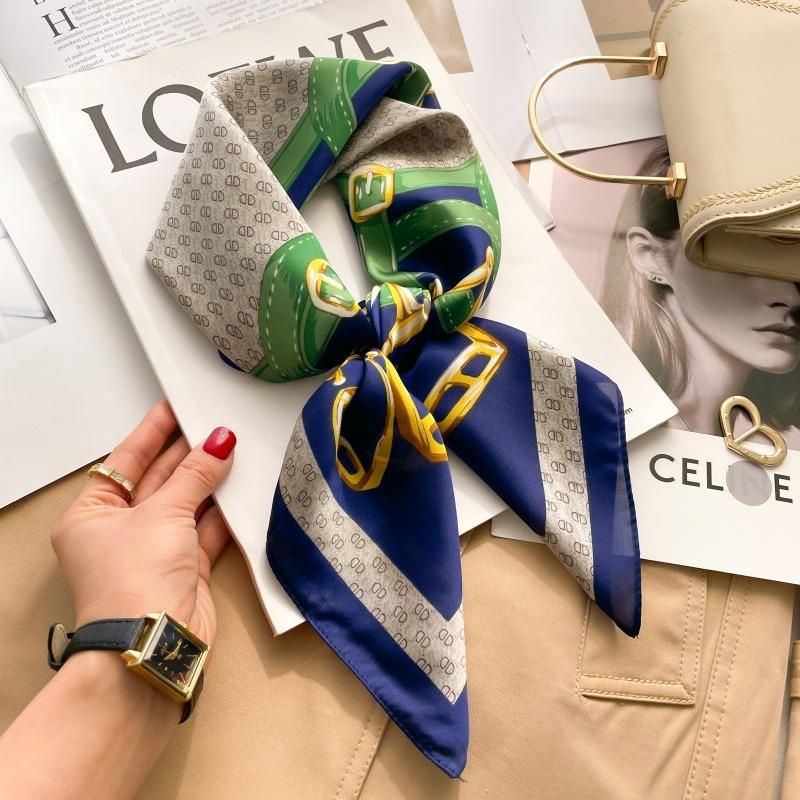 Zhang Ruonan silk scarf women's spring and summer new fashion retro accessories scarf neck high-end small square scarf