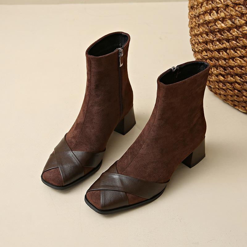 

Версия из коровьей кожи~~ Эластичные короткие ботильоны с пэчворком Maillard женские 2025 новая осень толстый каблук и тонкие ботильоны одинарные ботинки 40 коричневый