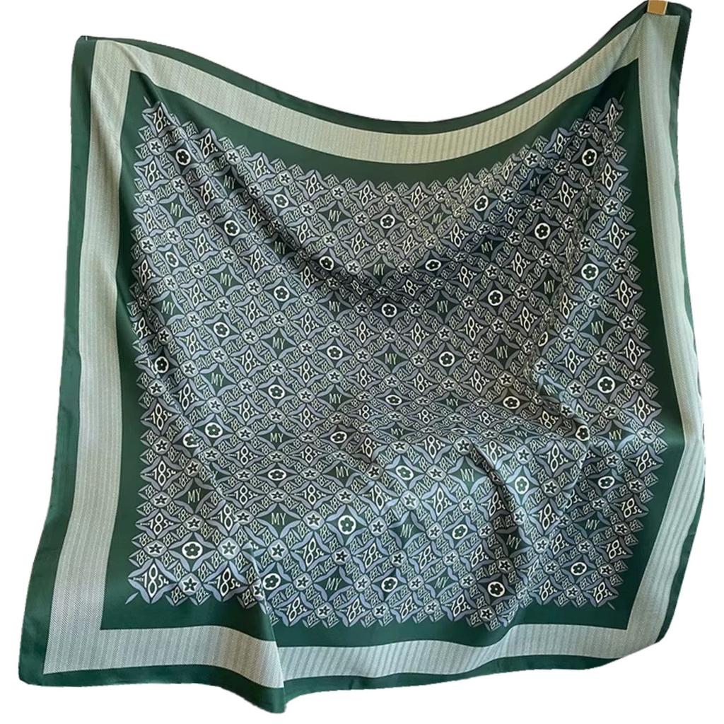 Women' Green Scarf 90X90 - Geometric Elegance in Bottle Green