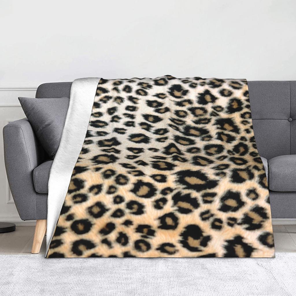 Black and White Snow Leopard Pattern Blanket Fleece Autumn Multi-function  Soft Throw Blankets for Sofa Couch Bedding Throws
