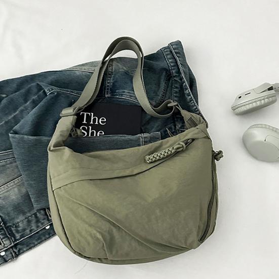 Uformell Hobo-veske Dumpling-veske med justerbar skulderreim Sammenleggbar skulderveske med flere lommer Stor kapasitet Crossbody-veske for daglig bruk Reise Arbeid