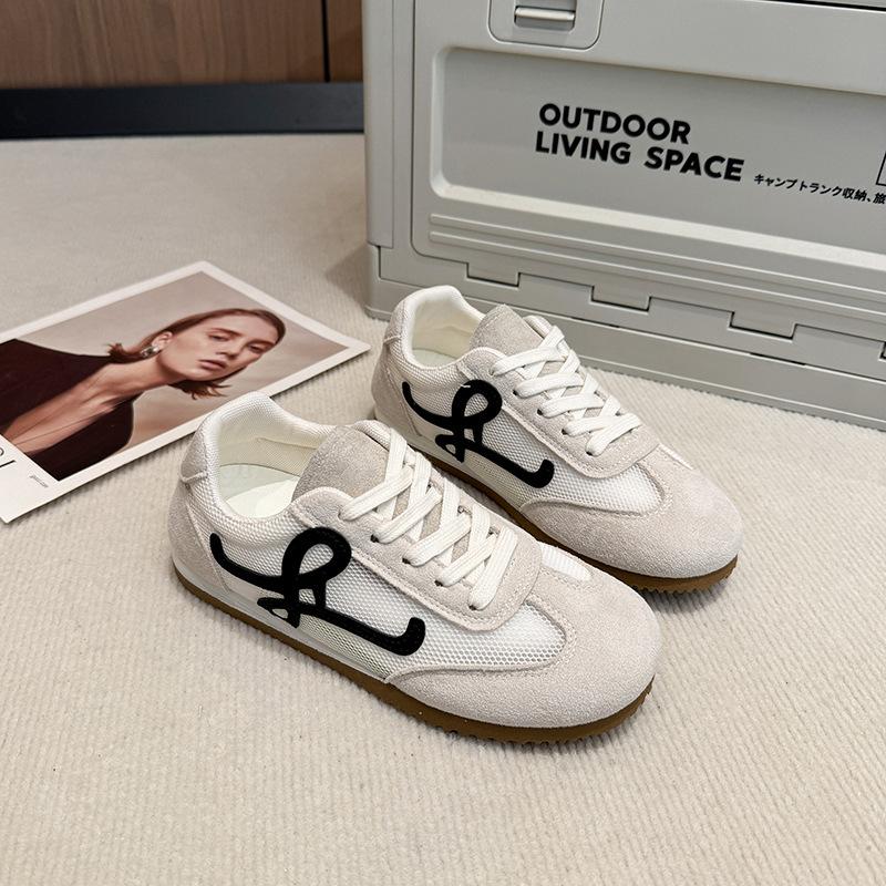 

Летние милые ретро-туфли со шнуровкой и изогнутой головкой 2025 года, новые легкие простые повседневные универсальные трендовые женские туфли Forrest Gump 35