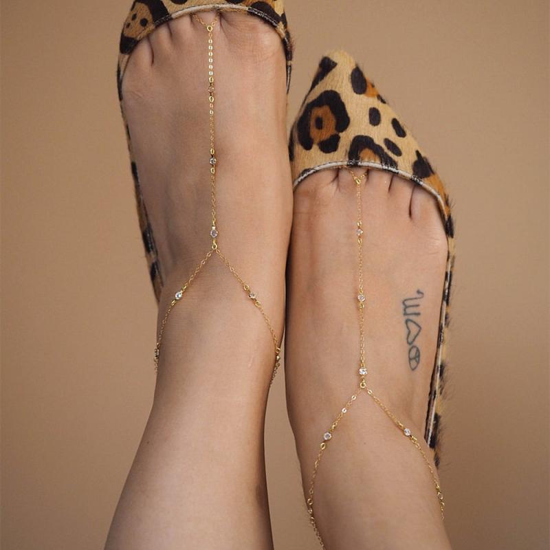 1Pcs Vintage Crystal Anklets for Women Simple Sexy Metal Chains Tassels Toe Foot Anklet Bracelet Summer Beach Accessories