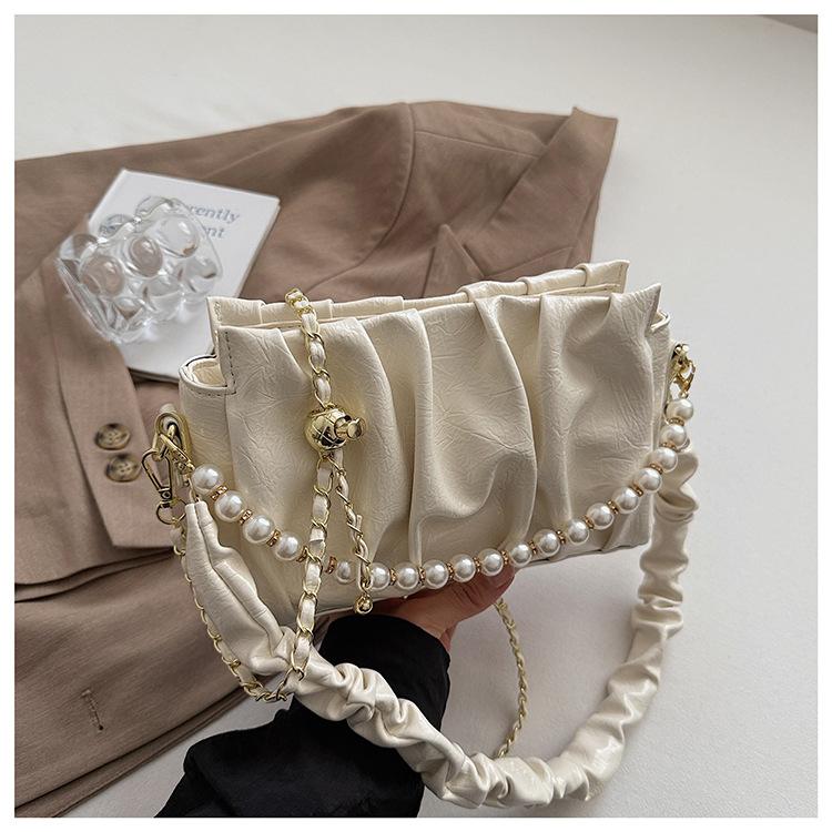 Shoulder bag 2025 new niche pearl portable pleated cloud bag women's small fresh underarm bag casual messenger bag