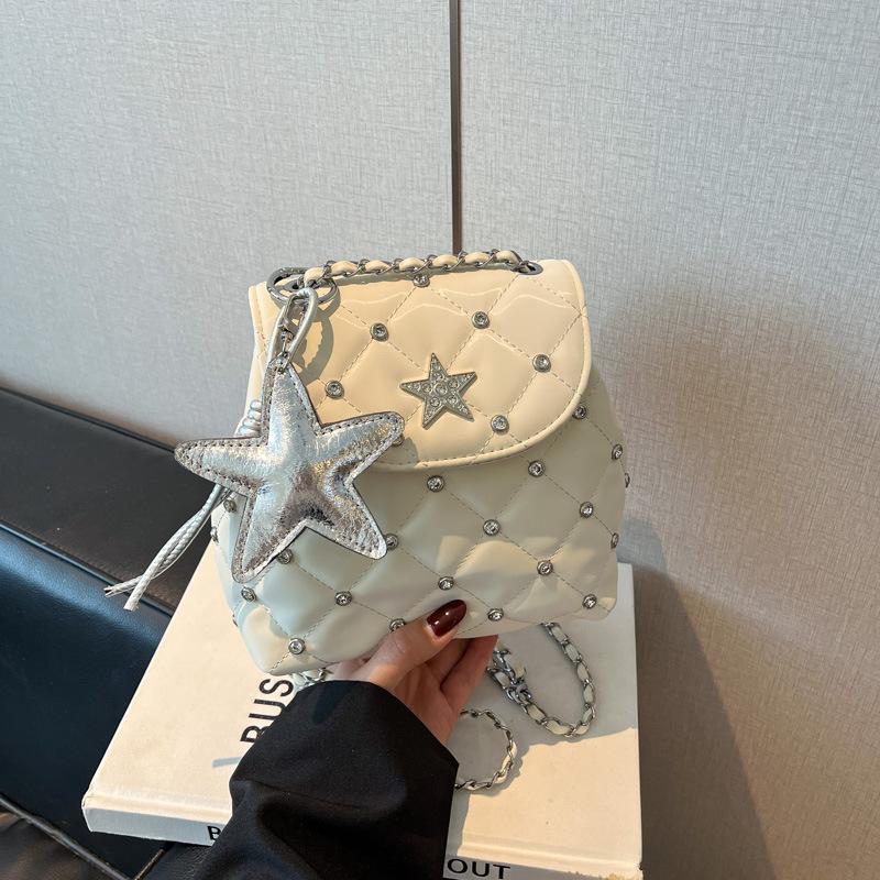 High-value diamond chain underarm bag women's summer new fashion and leisure niche shoulder bucket bag