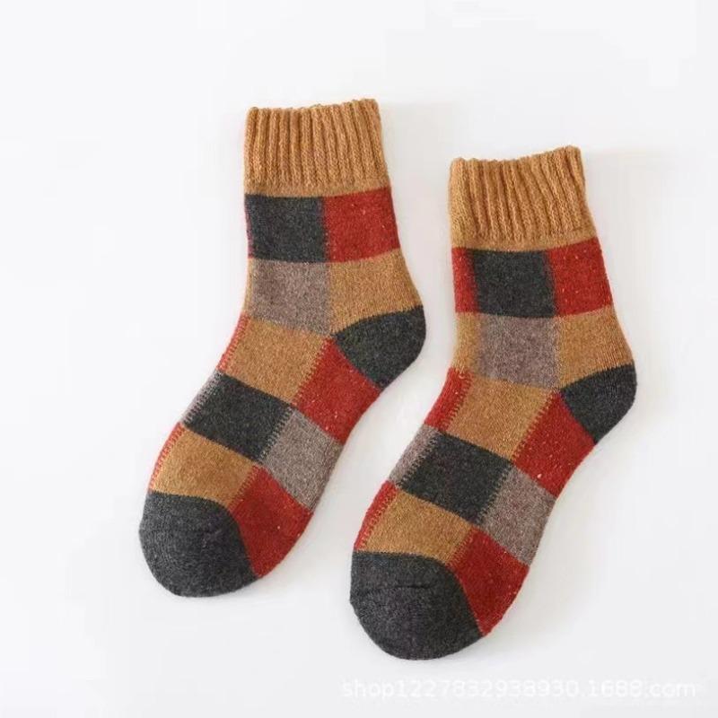 

Men s Autumn and Winter Thickened Wool Socks, Checkered Warm Thickened Mid-calf Socks, Winter Loop Socks, Comfortable Floor Socks 1 pair жовтий