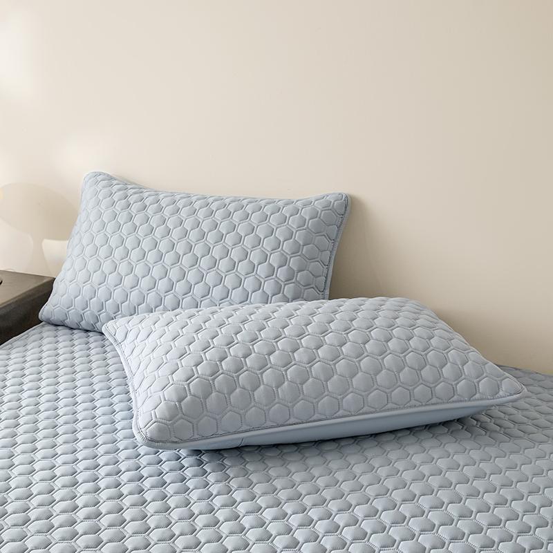 Yongyouwan A-class Cotton Padded Waterproof and Dirt Proof Bed Pad