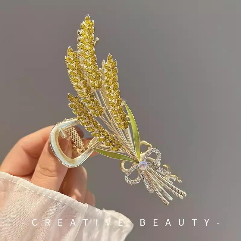 High-End Women's Rhinestone Hair Shark Clip - Large, Stylish, and Trendy Hairpin