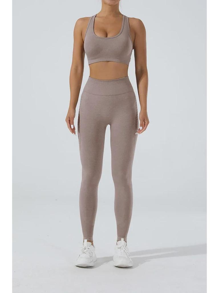 Kationische nahtlose schnelltrocknende Yogahose - Hohles Design für Outdoor-Training