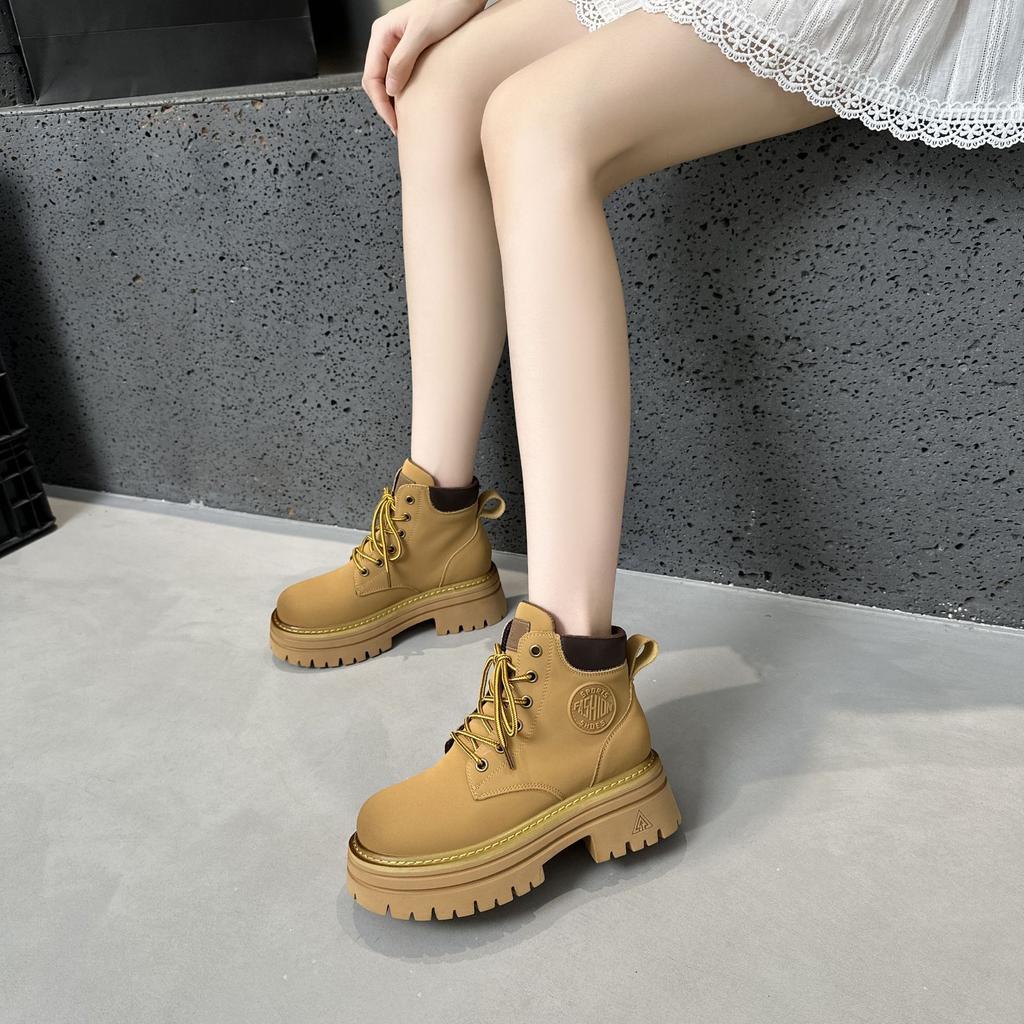 Rhubarb boots women's spring new thick-soled heightening Martin boots women's outdoor leisure sports short boots fashion boots