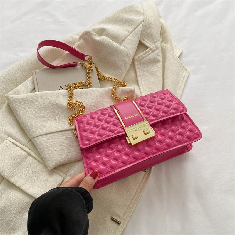 Petit Sac Carré Tendance et Fashionable avec Design Matelassé Élégant pour Femmes