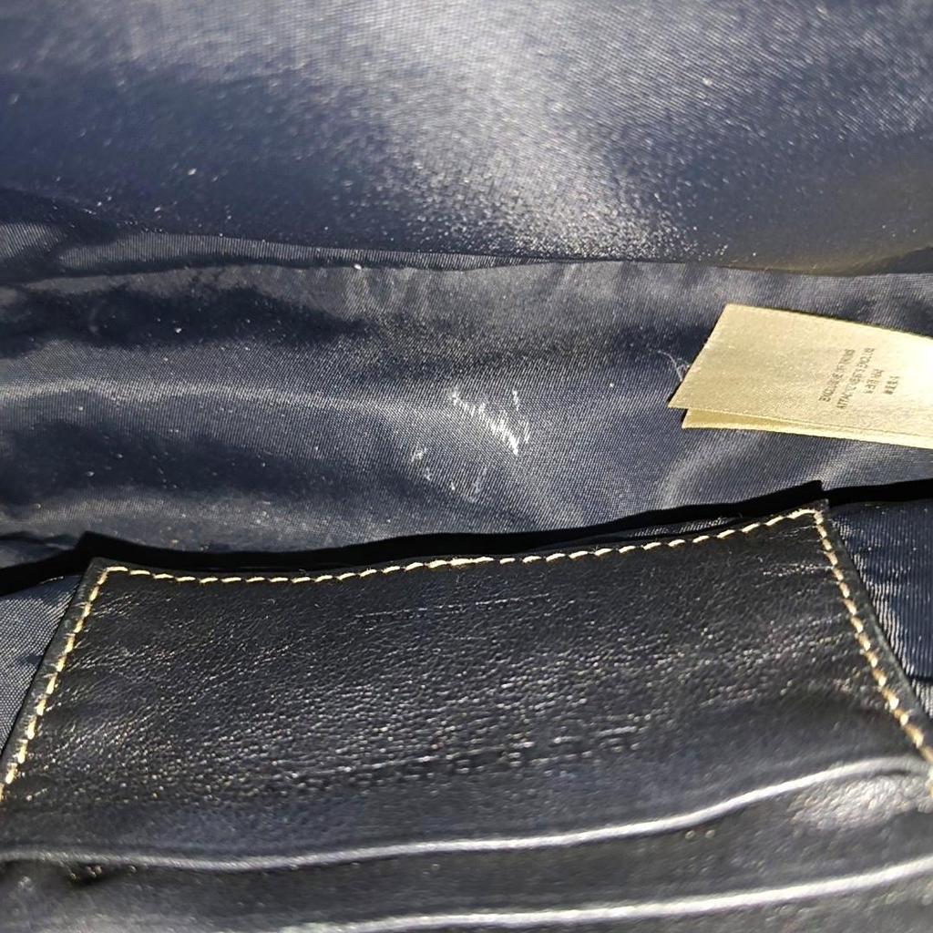 [Použitý] Malá khaki plátěná brašna na fotoaparát Crossbody Taška přes rameno Stříbrné kování Odnímatelný popruh - V dobrém stavu #J95K9S