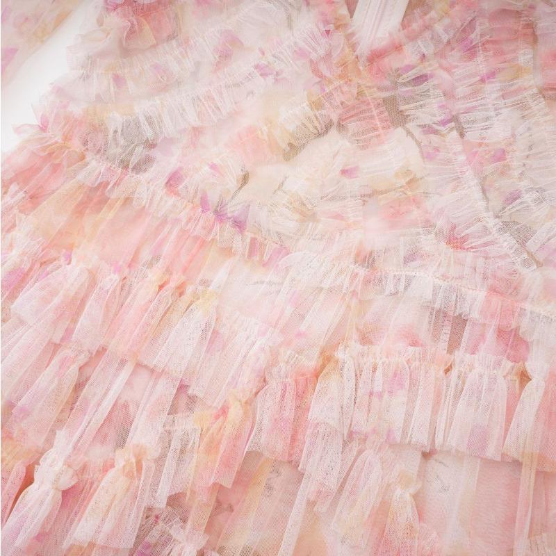 Neues bedrucktes langärmliges Blumenkleid Gruppe Frühlingsurlaub Französische Taille Langes Kleid Damenbekleidung