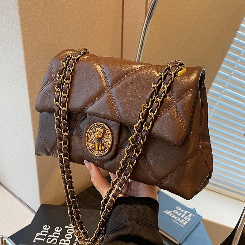 Bag Women'S New Diamond Small Fragrant Wind Strip Commuter Messenger Bag Large Capacity High-End Fashion Armpit Bag