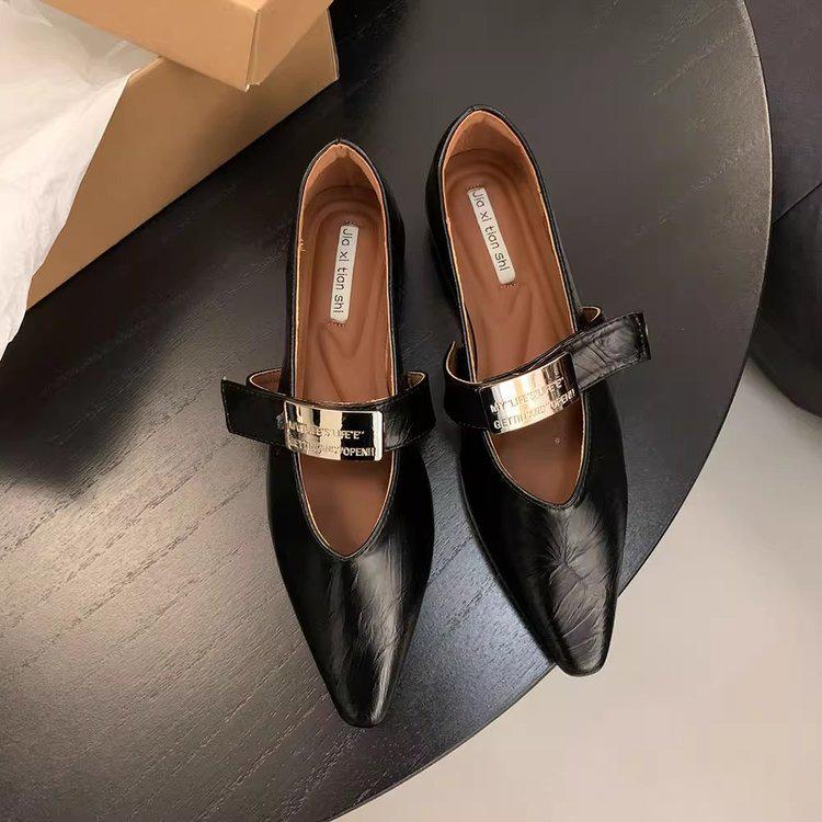 TK Plus Size Low-Cut Pointed Toe Flat Women's Shoes in Black or Burgundy Synthetic Leather