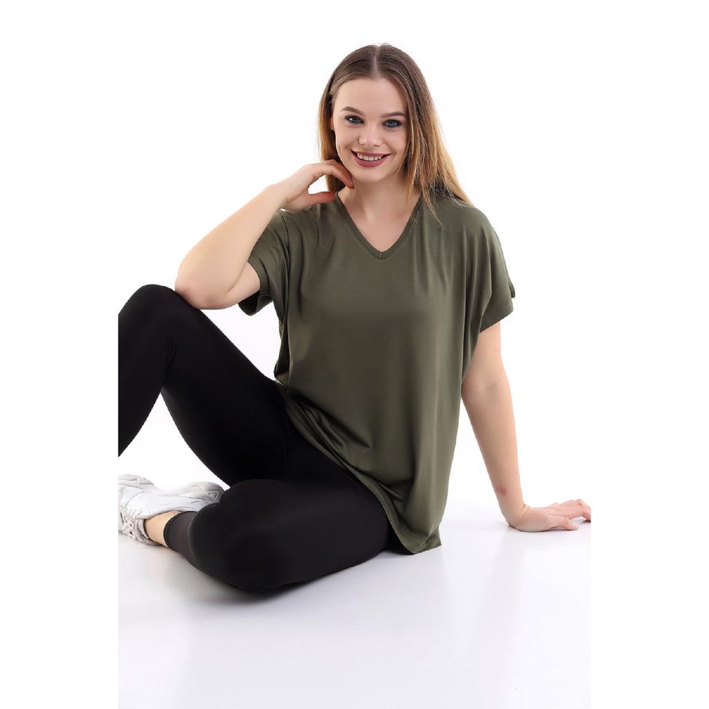 Damen Schwarzes Übergröße Basic T-Shirt mit V-Ausschnitt