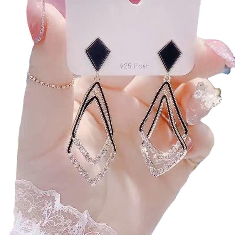 New double rhombus geometric earrings women's Korea Dongdaemun 911 silver needle fashion exaggerated thin earrings