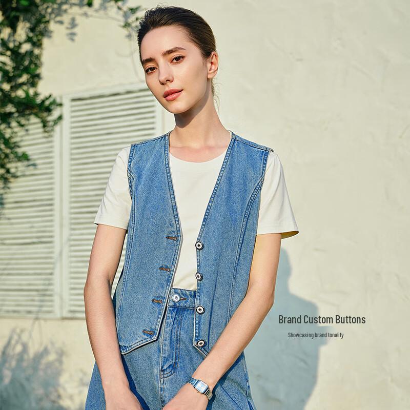 Navigare Women's Retro Washed Denim V-Neck Vest