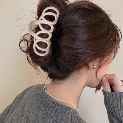 Dámské vlasové drápy velké velikosti zadní hlavy vlasové sponky geometrické duté designové sprchové vlasové sponky vlasové doplňky