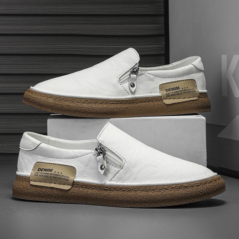 Fashion Casual Leather Men Shoes Handmade Soft-Soled Male Loafers Breathable Office Formal Shoes Slip on Driving Shoes Simple Moccasins