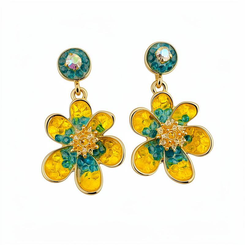 Female Antique Flower Round Light Luxury High-end Earrings