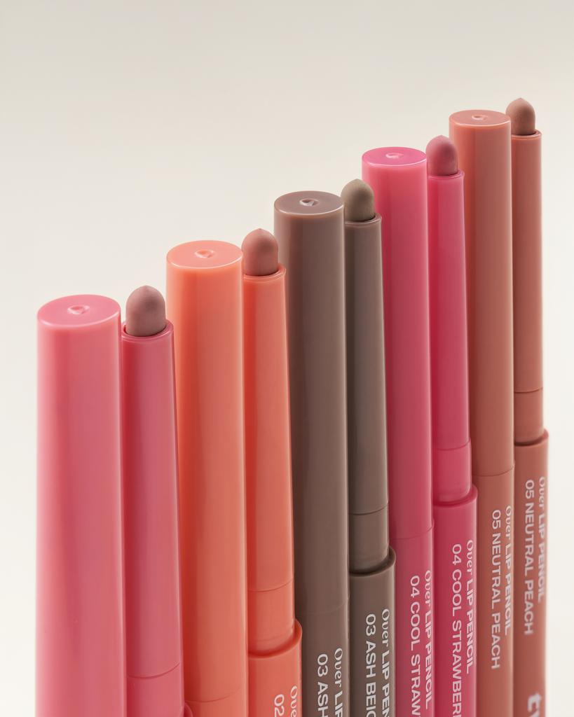 Twinkle Pop Over Lippenstiftstift - Warmes Lachsrosa von CLIO
