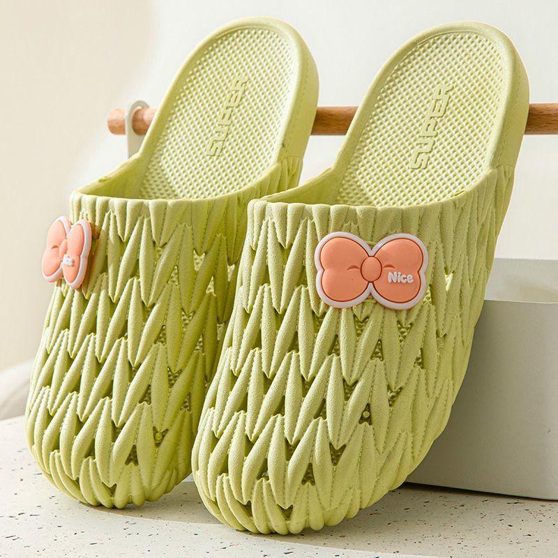 Women Summer Beach Hole Sandals Female Green Soft Sole EVA Clogs 2024 Fashion Lady Non-slip Outdoor Slippers