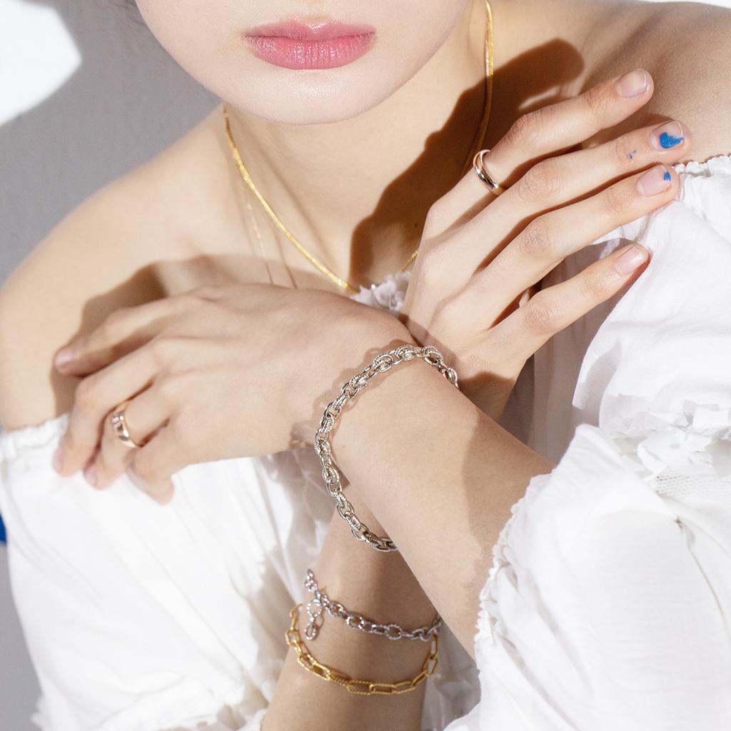 Mezmic Art Bold Round Basic Ring