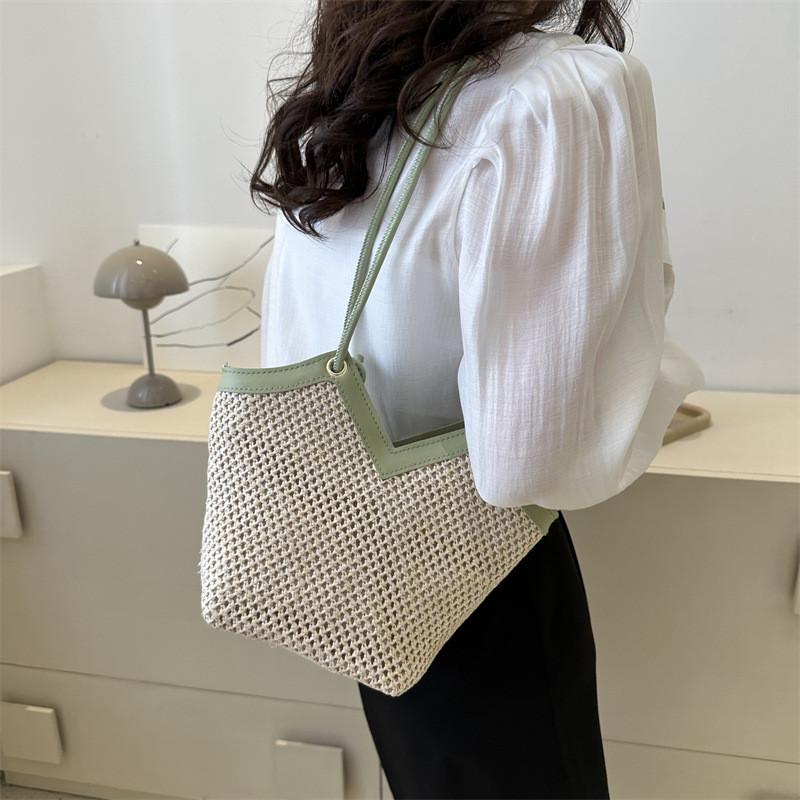 Trendy Casual Bucket Bag For Women With Spacious Interior And Stylish Colors