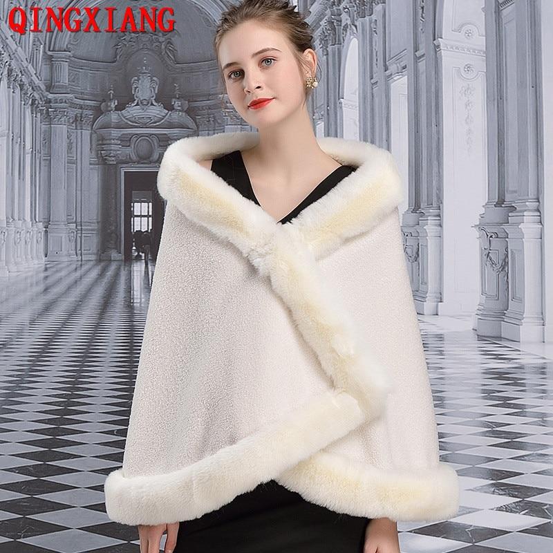 8 farben Mode Körniger Samt Große Pendel Heraus Streetwear Faux Kaninchen Pelz Hals Cape Winter Dicke Warme Frauen Poncho Schal mantel