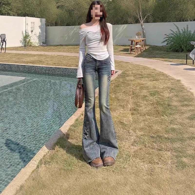

Women s Flared Blue Jeans with Double Buttons and Butterfly Knot - 2026 Slimming Fit Extra Small